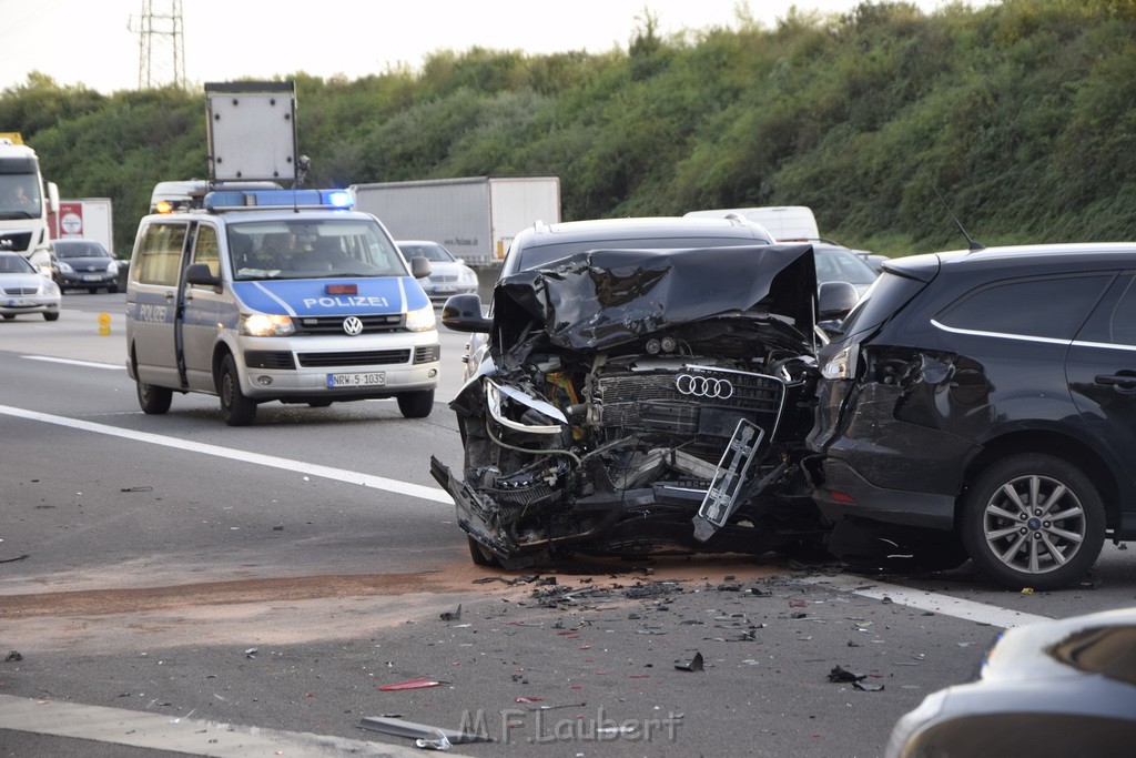 VU mehrere PKW A 3 Rich Oberhausen Hoehe AK Koeln Ost P168.JPG - Miklos Laubert